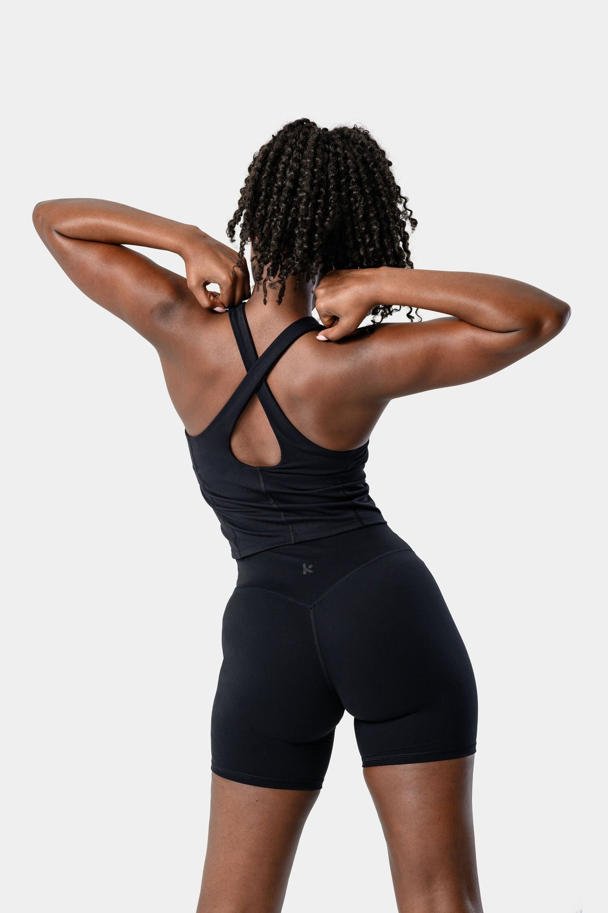 Serenity Shorts 6" - Black