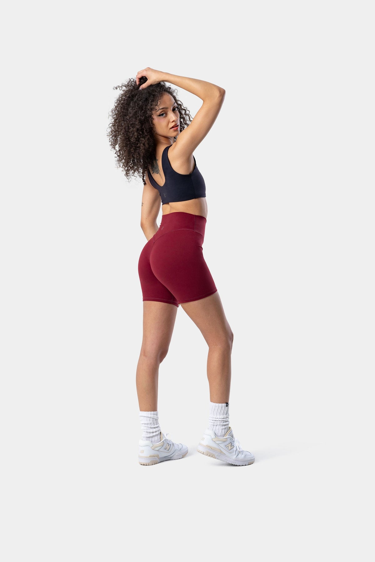 Serenity Shorts 6" - Ruby Wine